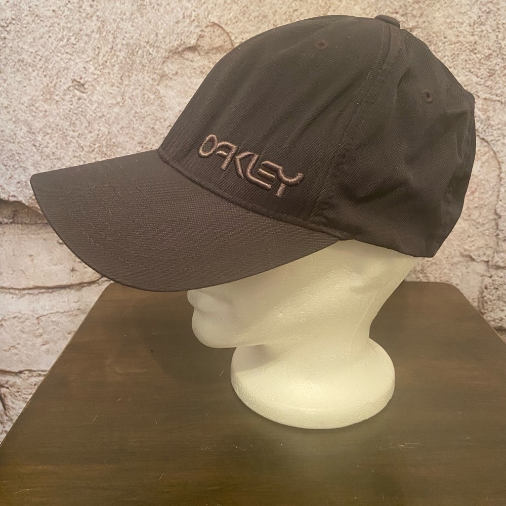 Oakley Black Flex Fit Retro Cap